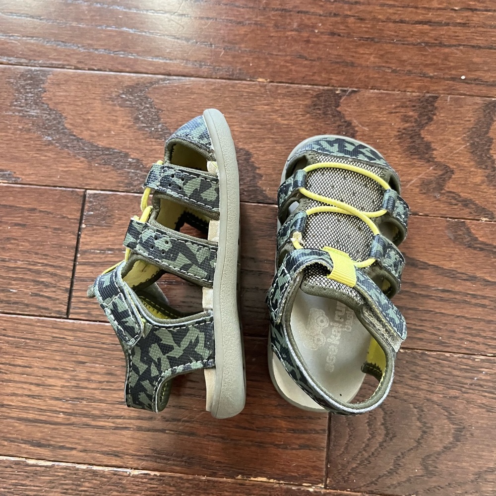 See Kai Run basics boys fisherman sandals, size 6